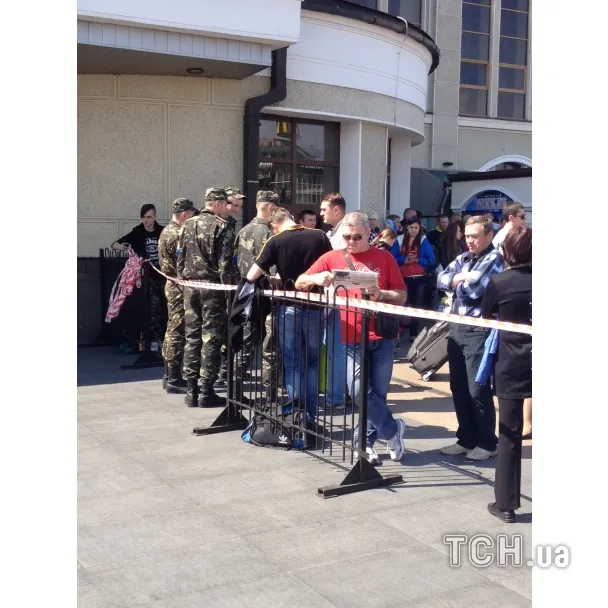 До міліції надійшло повідомлення про замінування залізничного вокзалу Києва (Фото) — фото 3