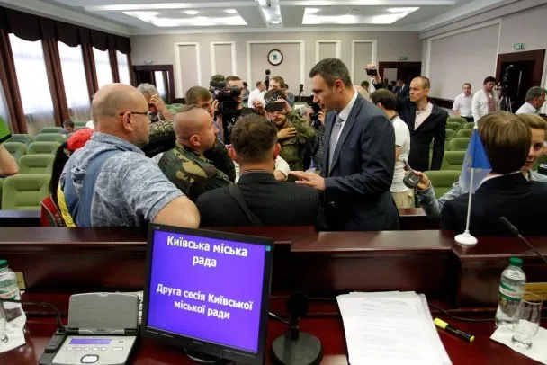 Кличкові подарували шину, а той у відповідь - боксерські рукавички (Фоторепортаж) + (Відео) — фото 8