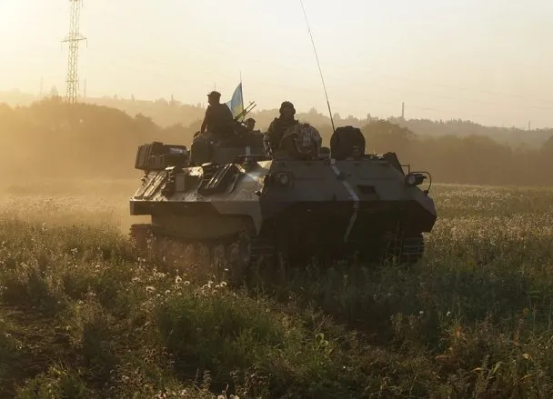 Українські артилеристи продовжують масований наступ на терористів, яких підтримує Росія (Фоторепортаж) — фото 8