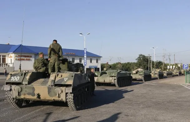 З'явилися прямі докази відкритої участі армії Російської Федерації на боці бойовиків (Фото) — фото 9
