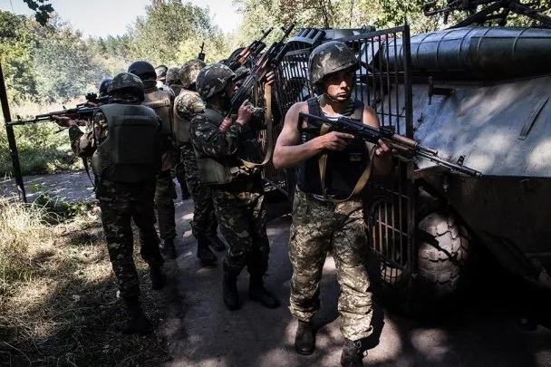 Волонтер показав будні українських бійців (Фоторепортаж) — фото 6