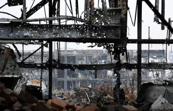 Що залишилось від донецького аеропорту (Фото) — фото 2