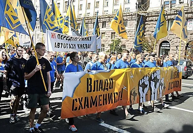 Бійці батальну "Азов" взяли участь в мітингу — фото 1