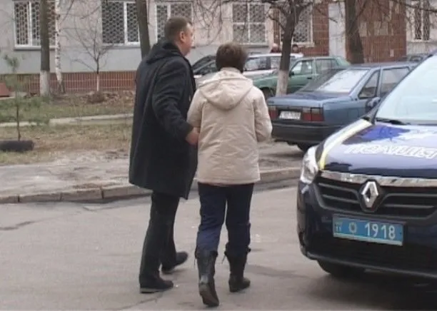 У Києві жінка скинула із восьмого поверху чоловіка — фото 2