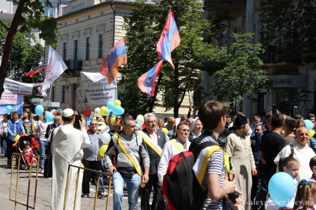 В Києві пройшла хода на захист сім’ї — фото 5