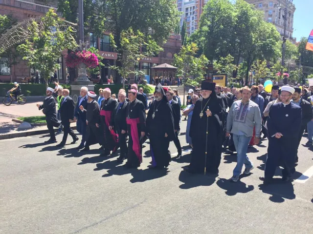 В Києві пройшла хода на захист сім’ї — фото 9
